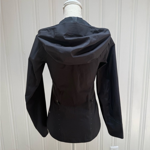 Women's Black lululemon windbreaker Hooded Jacket - Picture 3 of 6